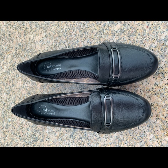 Leather shoes - Picture 1 of 5